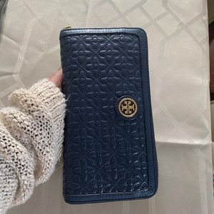 Tory Burch wallet